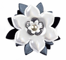 Load image into Gallery viewer, Reflector Brooch -black &amp; white